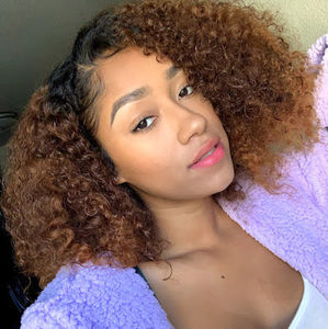 Meet your Posher, Iesha